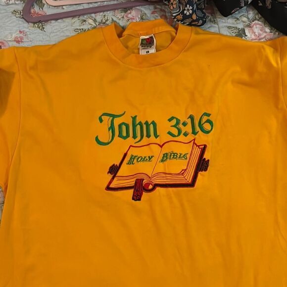 John 3:16 T-shirt  - Picture 1 of 3
